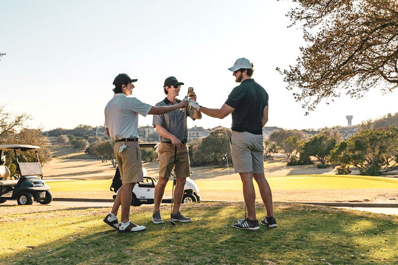 How Do I Choose A Golf Outfit?